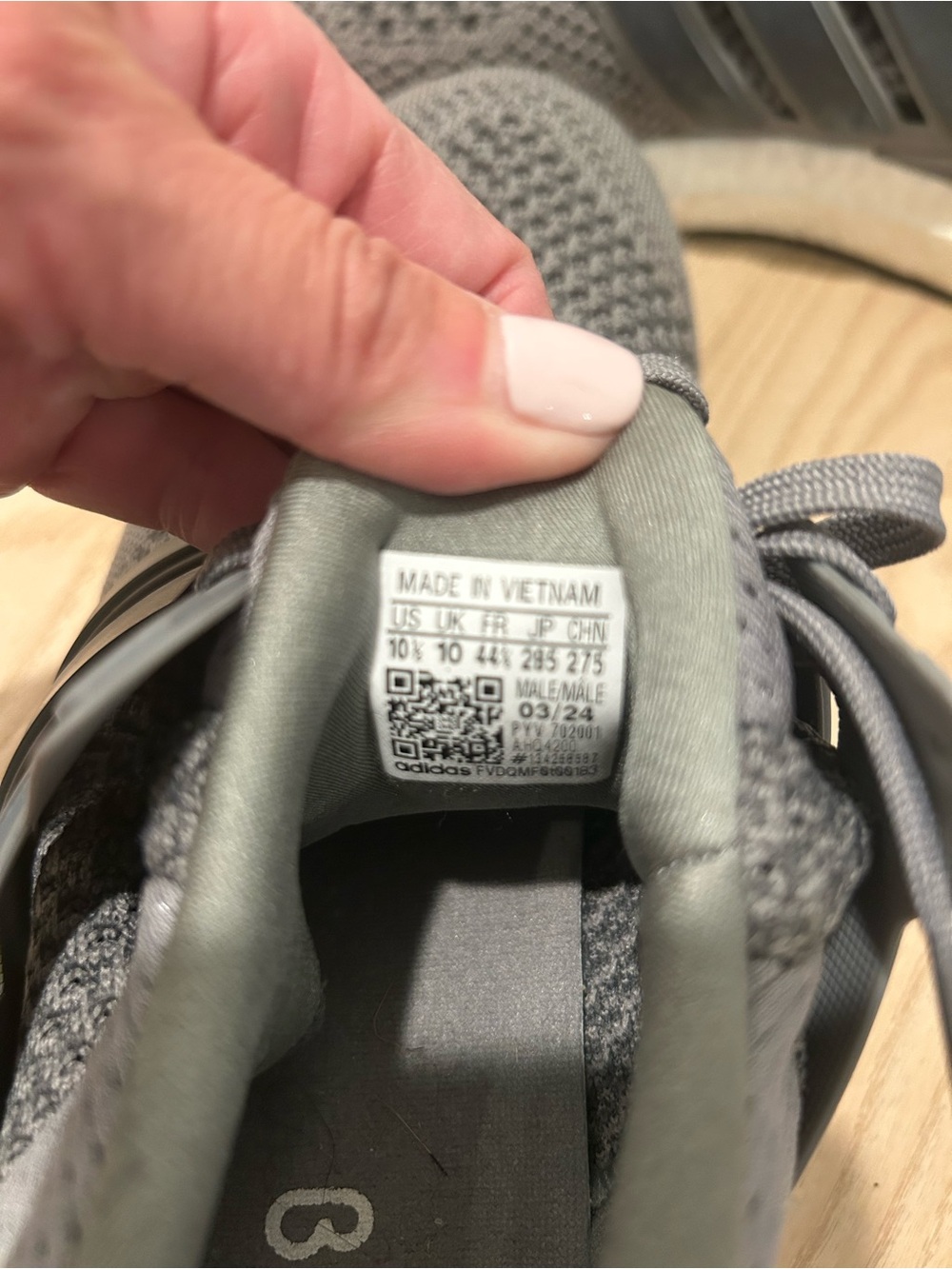 Men’s adidas Grey Ultra Boost Knit Sneakers Size 10.5 - Picture 7 of 7